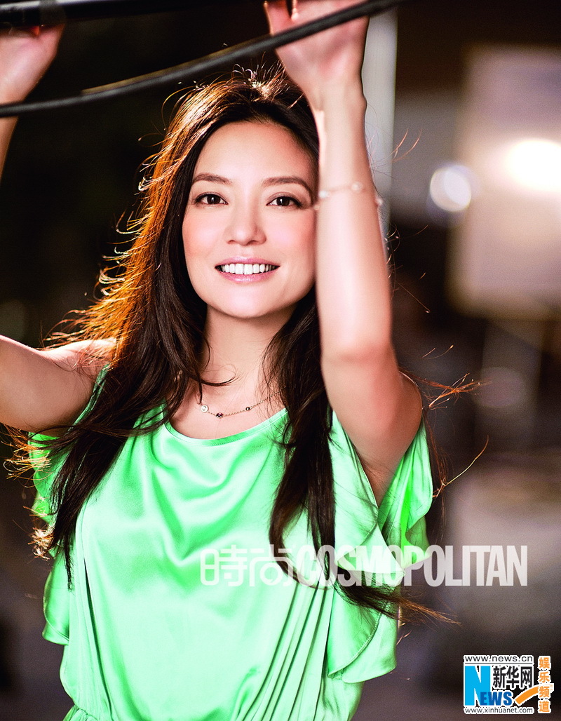 Zhao Wei Covers “Cosmopolitan” | China Entertainment News