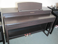 Yamaha CLP470 piano