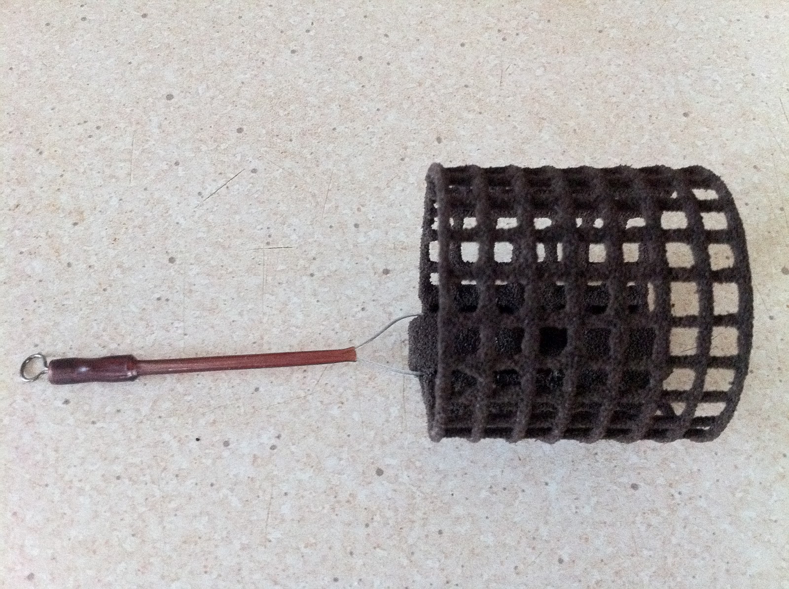 Pete777 Cage Feeders