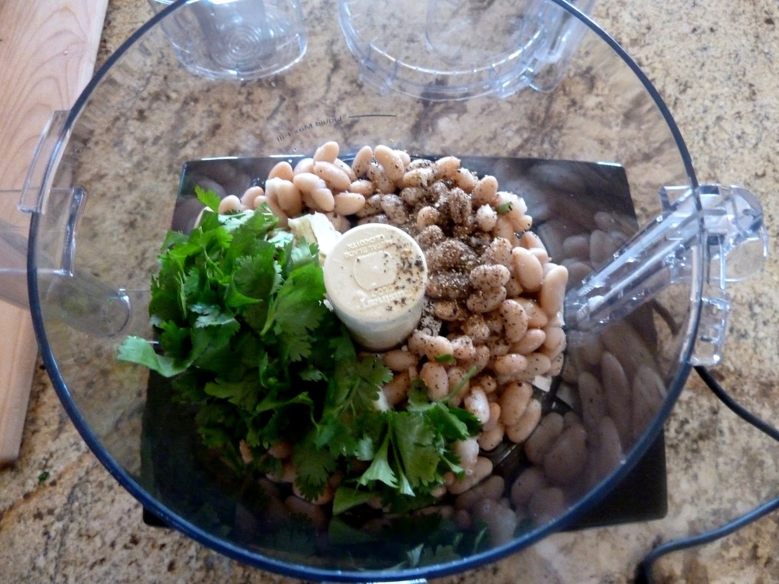 Cracked Pepper Healthy White Bean Dip