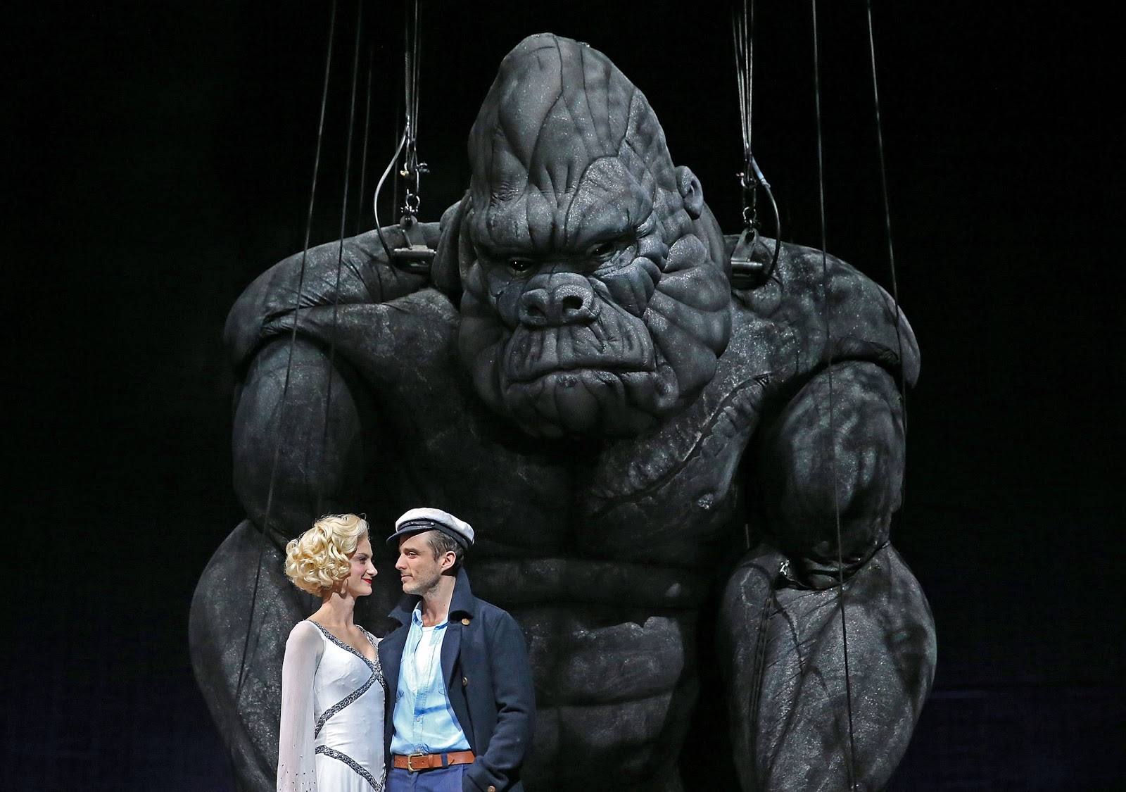 FERNANDO LLERA 'TOONS KING KONG ALIVE ON BROADWAY!