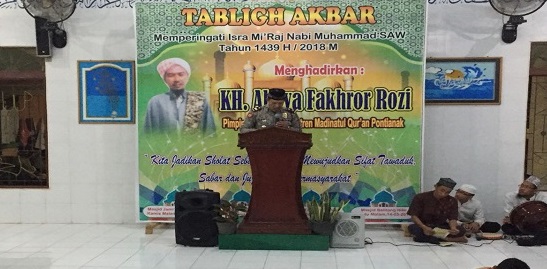 Tablig Akbar di Masjid Jami Al Muttaqin Desa Peniti Sekadau Hilir Tablig Akbar di Masjid Jami Al Muttaqin Desa Peniti Sekadau Hilir