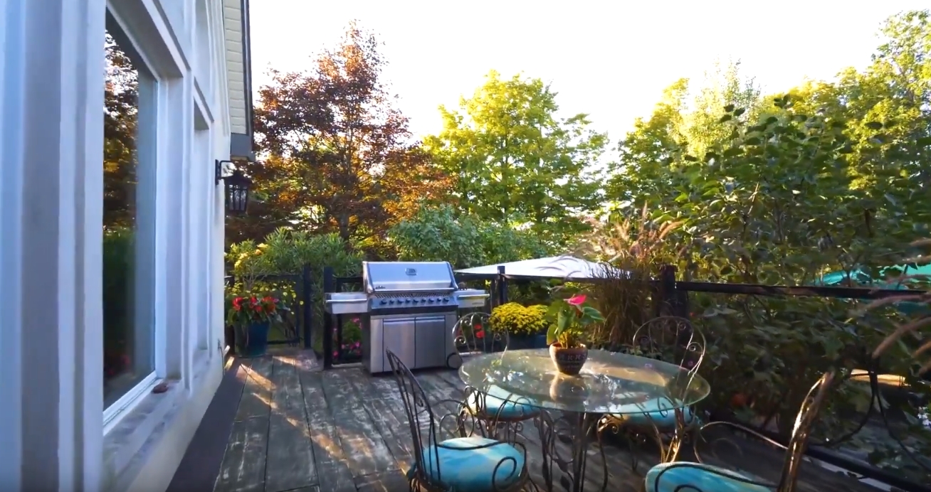 20 Photos vs. 299 Concession 10 Rd E, Flamborough, ON vs. Home Interior Design Tour