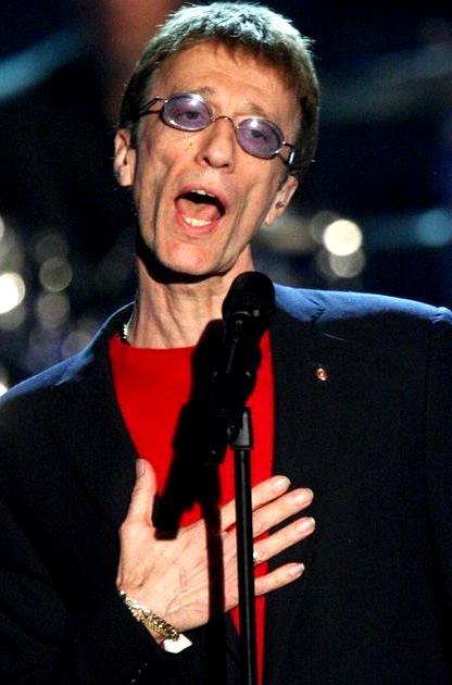 Robin Gibb Foto de Robin Gibb cantando en concierto