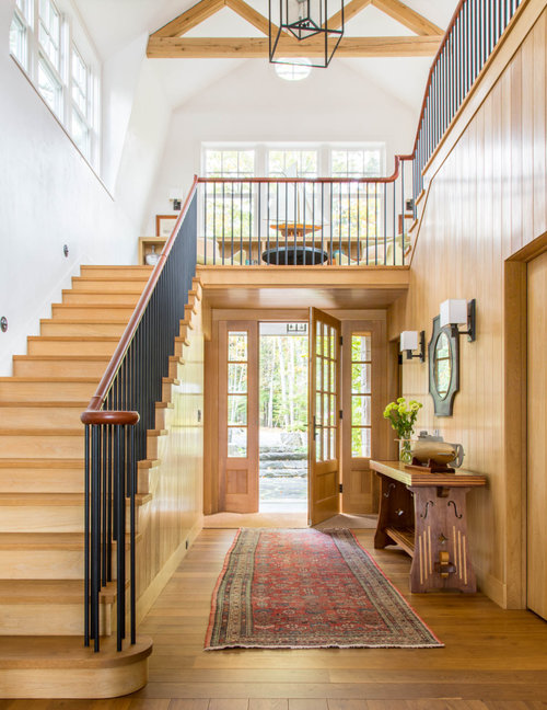 Summer home in Maine by Giannetti Home