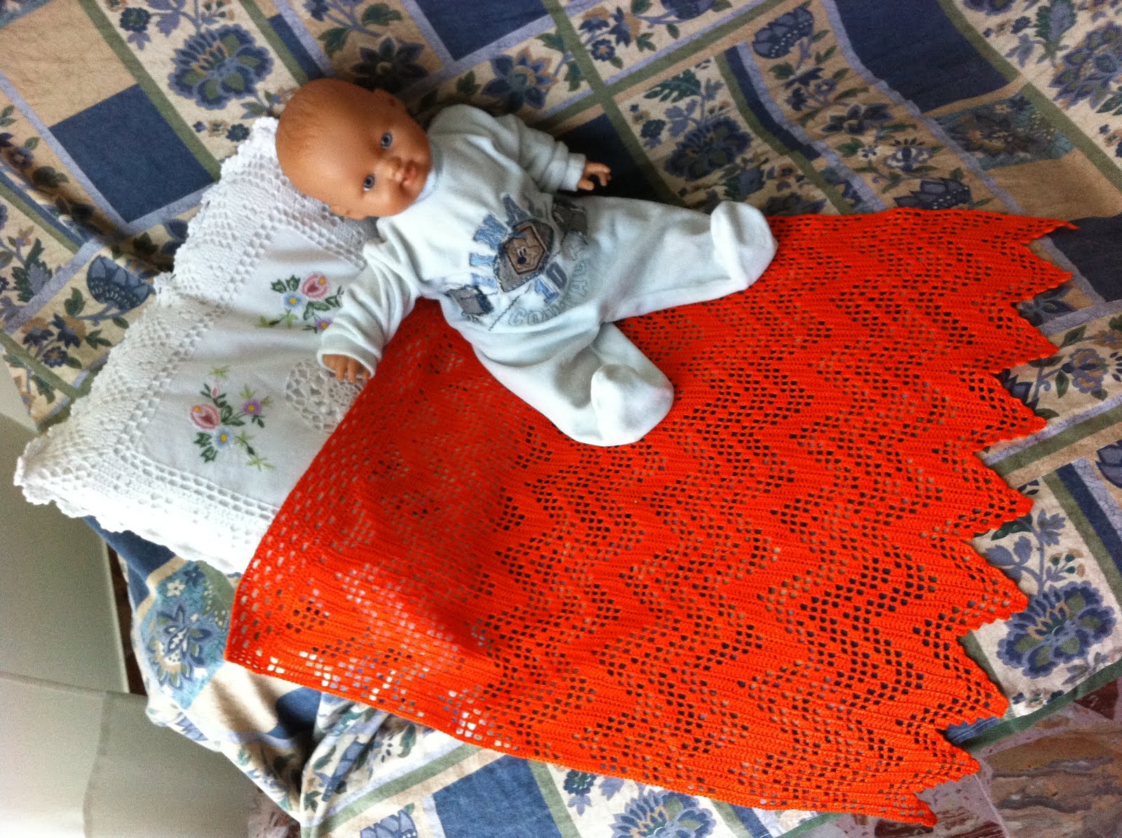 DANY AMORE DI UNCINETTO: COPERTINA A UNCINETTO PER CARROZZINA