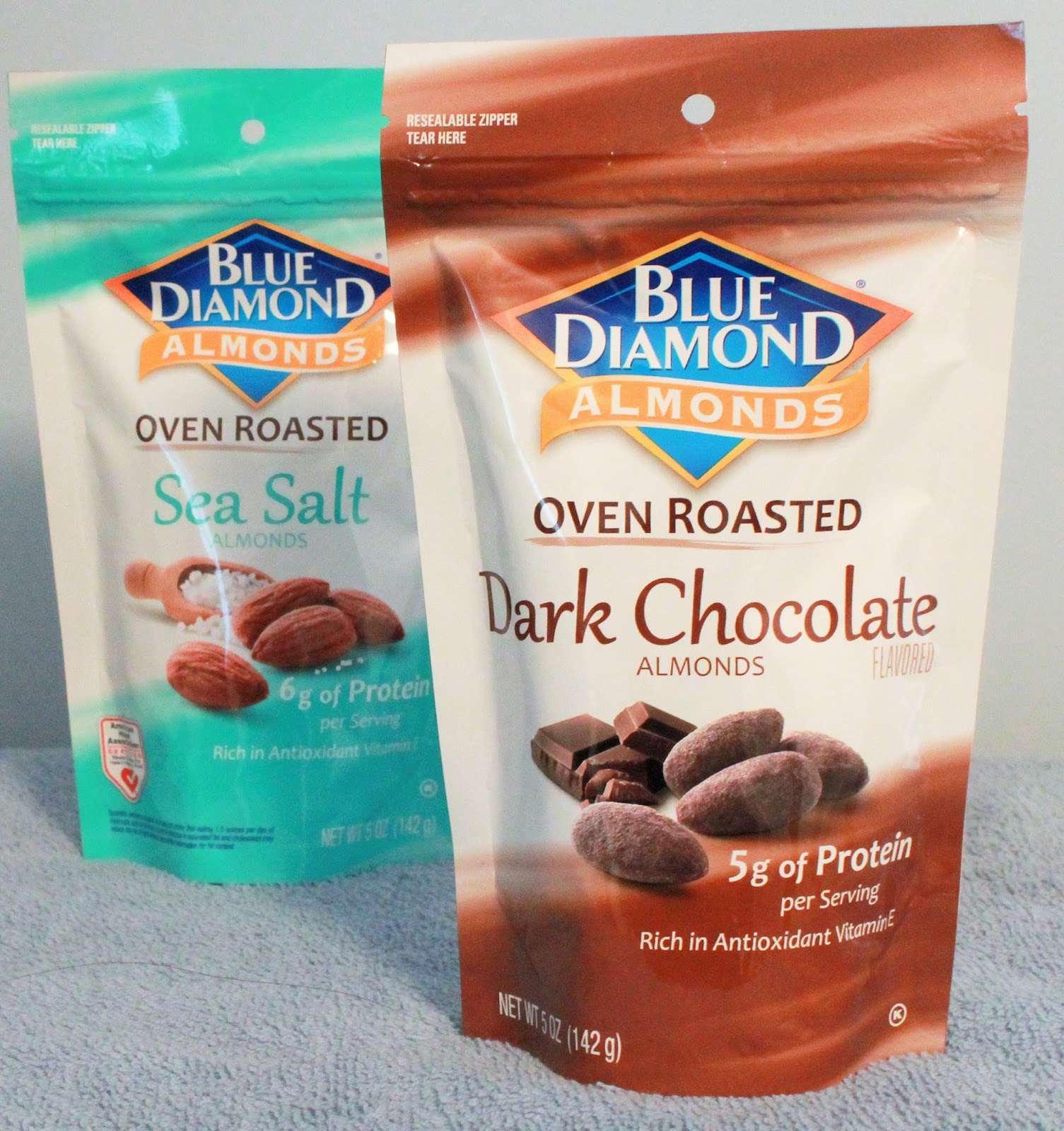 Momma of Two Review Review of Blue Diamond Almonds Sea Salt and Dark