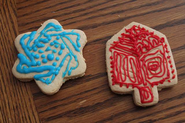 Want to teach your kids about Hanukkah in a delicious way they will remember? These easy DIY Chanukah cookies, donuts, and houses are so much fun and tasty, too!