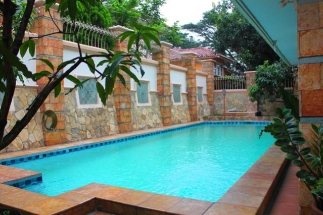 Contoh Kolam Renang Minimalis Belakang Rumah Contoh Kolam Renang Minimalis Belakang Rumah