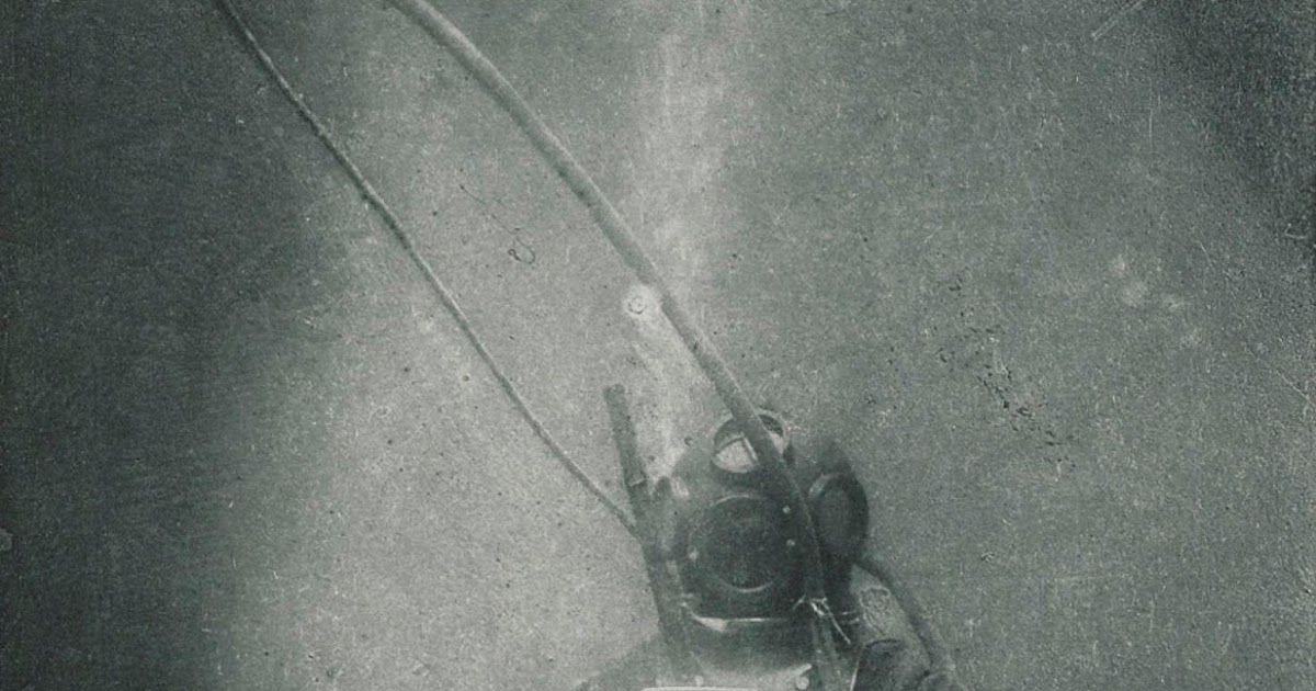Taken in 1899, Here's the World’s First Ever Underwater Portrait