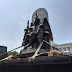 Instalaram uma estátua satânica em frente à sede do governo do Arkansas, nos EUA