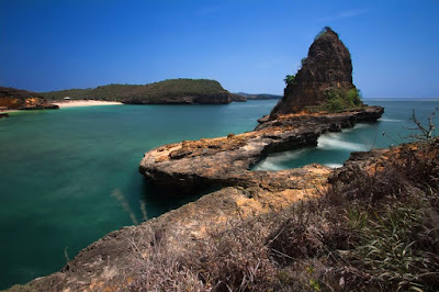 http://www.lomboksociety.com/2017/11/tanjung-bloam-beach-east-lombok.html