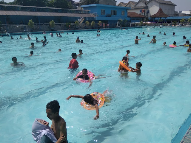 Kolam Renang Gelanggang Remaja Jakarta Timur