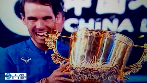 TROFEO DE PEKÍN TROFEO DE PEKÍN