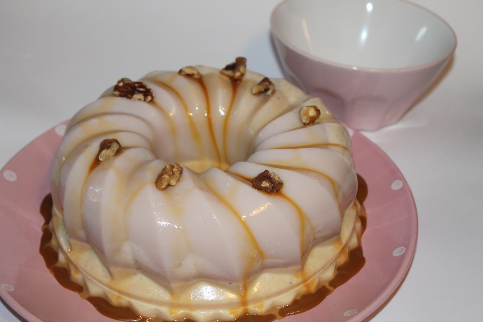 GELATINA DE NUEZ Y CHOCOLATE BLANCO DULCE TENTACION