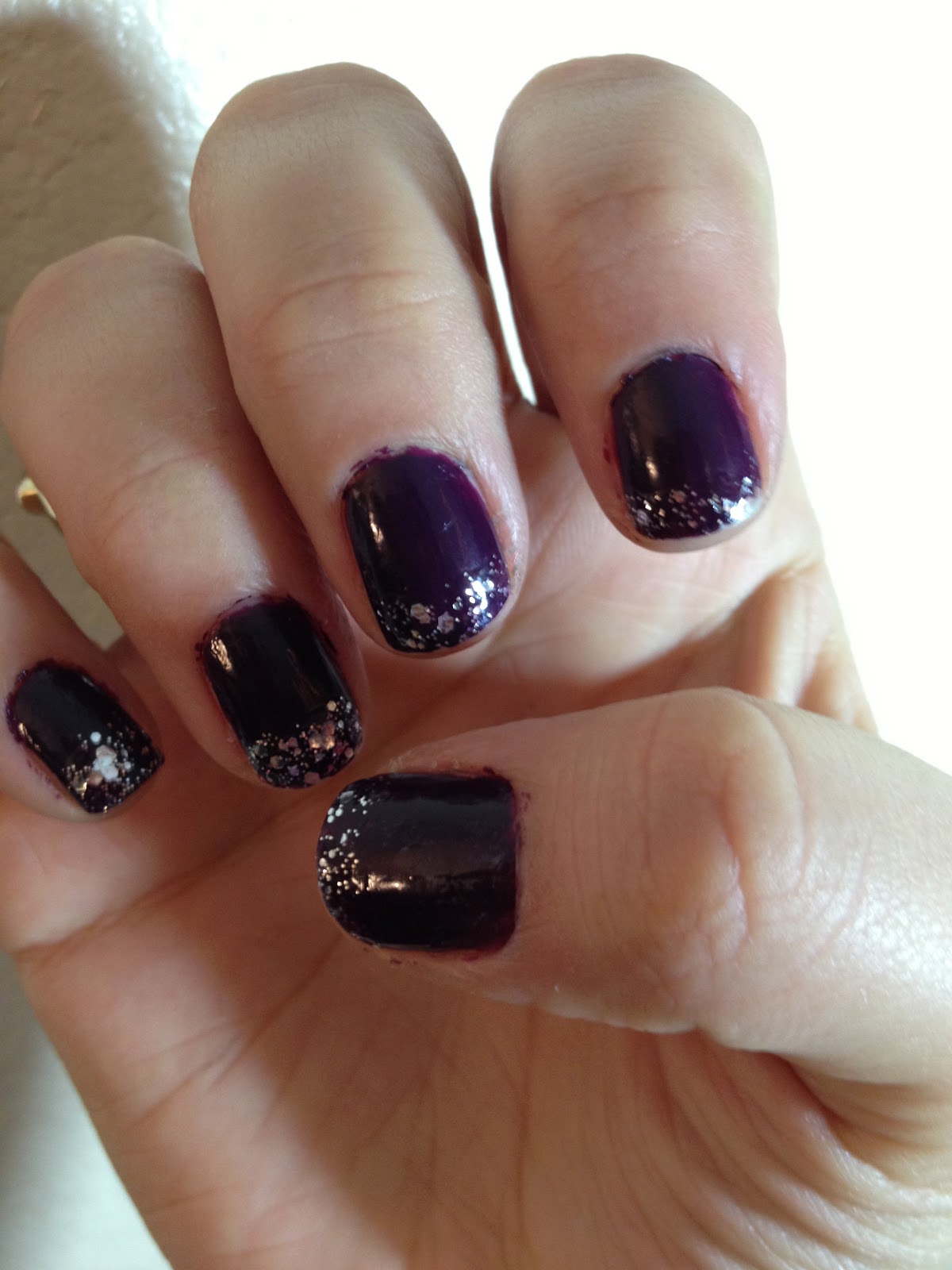 Sara's Beauty & Style Channel: Nails of the Day: Purple and Sparkle