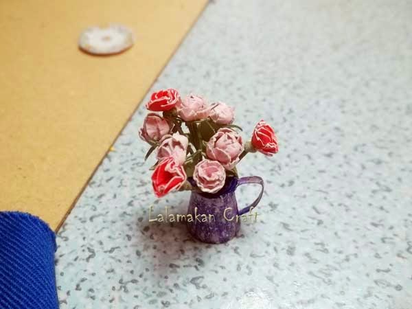 Bunga Mawar Dan Pot Teko creativity tutorial bunga miniatur yang aku buat Bunga Mawar Dan Pot Teko creativity tutorial bunga miniatur yang aku buat