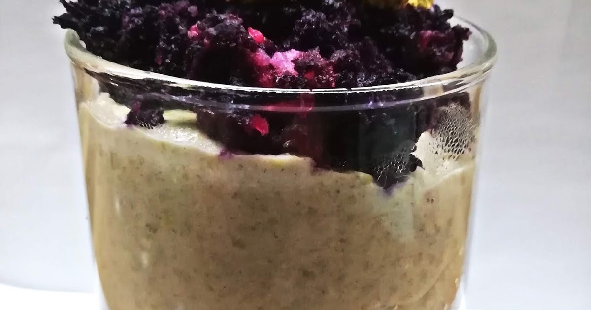 Kokosowy pudding z siemienia lnianego z jabłkiem