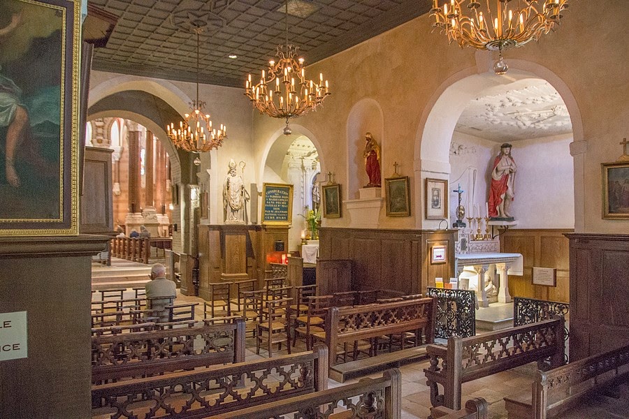 Photos d'Eglises ARS (01) Basilique Saint Sixte