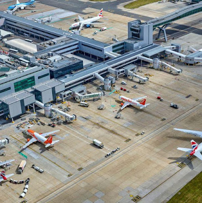 d Flight grounded after anxious passengers spot "Jihadi London" WiFi hotspot