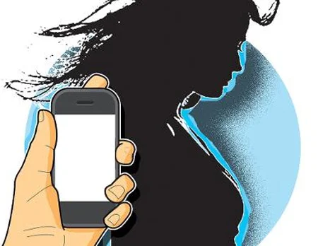 Woman takes ex-girlfriend to court for posting her photo online, Mumbai, Complaint, Friends, Court, Threatened, Allegation, News, National