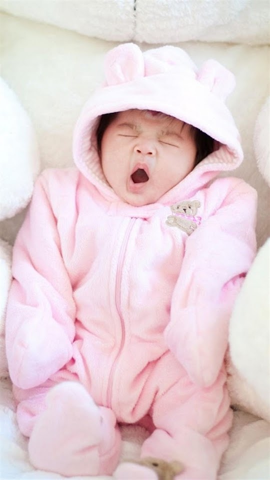   Yawning Baby   Galaxy Note HD Wallpaper