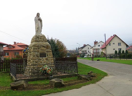 Zakluczyna, figura MB. Zakluczyna, figura MB.