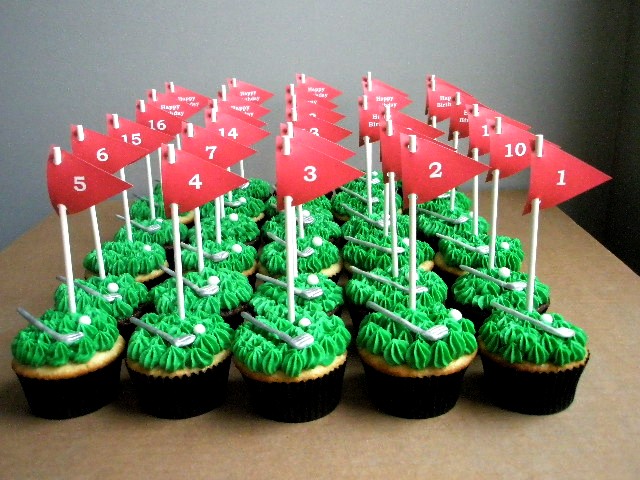 funfavors-events-golf-cupcakes-free-flag-printables