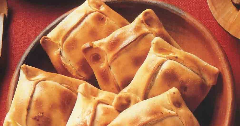 Las Mejores Recetas Empanadas de pino al Horno (Receta Chilena) Las Mejores Recetas Empanadas de pino al Horno (Receta Chilena)