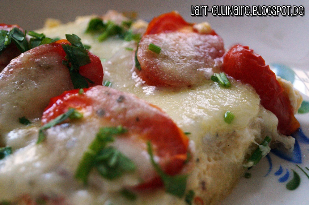 Baguette-Tomaten-Auflauf mit Mozzarella überbacken