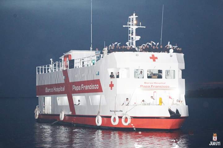 Missa marca inauguração dos serviços do barco hospital Papa Francisco em Juruti