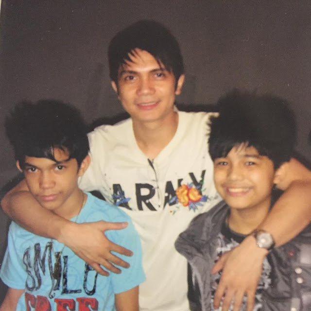 7 Mga Dahilan kung Bakit si Vhong Navarro ay Matatawag na "Cool Dad" 7 Mga Dahilan kung Bakit si Vhong Navarro ay Matatawag na "Cool Dad"