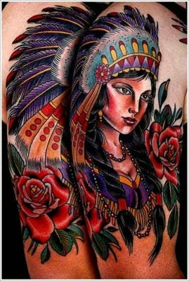 tattoo de india de casal com rosas