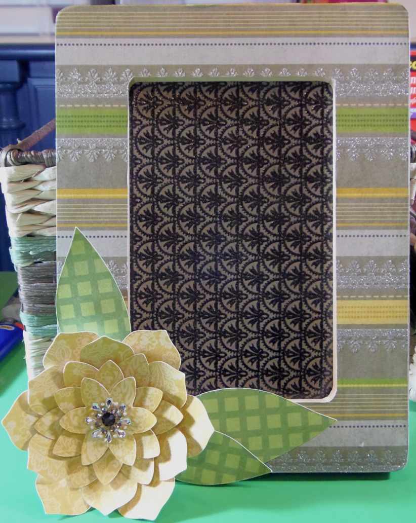 Craft with Bee: Flower Frame
