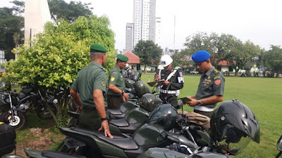 ANGGOTA KODIM SRAGEN IKUTI SOSIALISASI DAN UJI PETIK PROGRAM KESELAMATAN BERKENDARAAN DAN BERLALU – LINTAS  OLEH TIM TERPADU SPAMAD