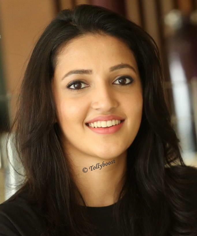 Glamorous Indian Girl Model Neha Shetty Hot Face Closeup Stills