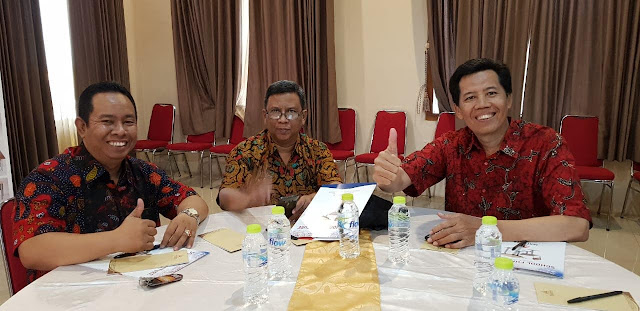 Rapat Kerja MKKS Wilayah Surabaya Selatan Rapat Kerja MKKS Wilayah Surabaya Selatan