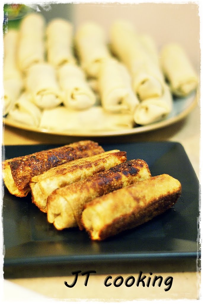 The life I live Cooking at Home. Spring Rolls