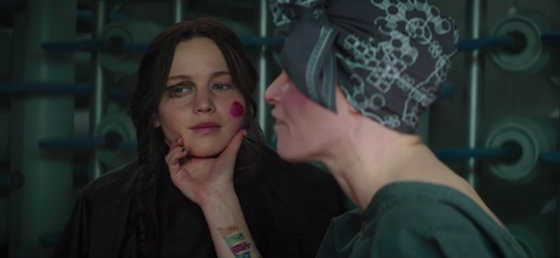 Trop Jeune Pour Moi Partie 1 Streaming The Hunger Games France: Première scène coupée de La Révolte —Partie 1