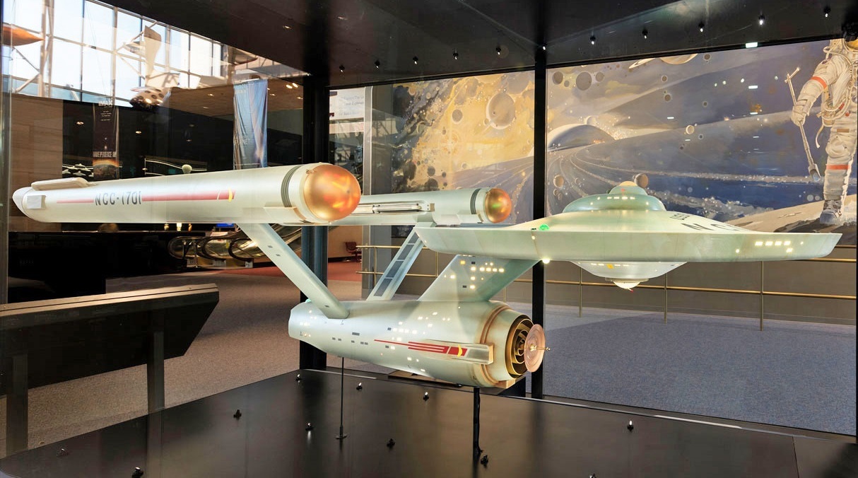 Star Trek Tafelrunde "Hermann Darnell" Potsdam Babelsberg Eaglemoss XL