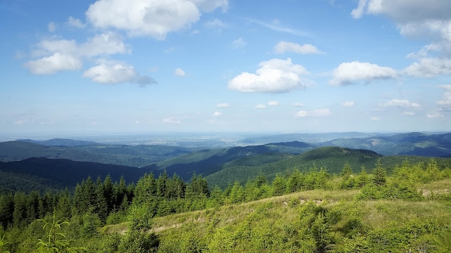 along the carpathian paths, on the roads of Ukraine, Ukraine, The Carpathians, mountains, Hoverla, Synyachka, Makovitsya, trips, trevelling, Yaremche, relax, rest in Ukraine, відпочинок у Україні, Україна, Карпати, Говерла, Маковиця, Синячка, Яремче, відпочинок в Яремчі, котедж в Яремчі, котедж у мирослава яремча, подорожі україною, відпочинок в горах, похід карпати, похід на велосипедах, отдых в карпатах, украина, дорогами украины, тропками карпат, дорогами України, стежинами карпат, sewn dreams подорожують, велопохід в карпатах, Синячка