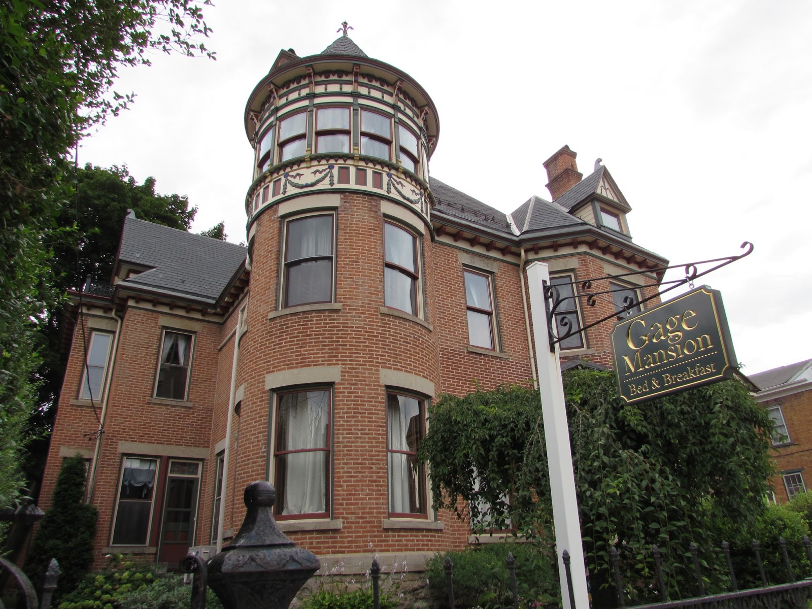 Gage Mansion Bed and Breakfast, Huntingdon, PA Interesting