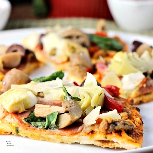 Quick Antipasto Pizza | by Renee's Kitchen Adventures - quick and easy recipe for an Italian inspired appetizer great for the big game or a fun dinner! 