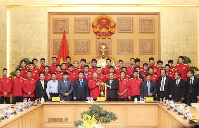 Thủ tướng nhấn mạnh việc xây dựng hình ảnh Đội tuyển Bóng đá