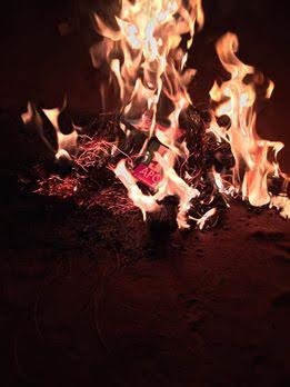Photos: APC Members In Edo Set Broom Ablaze In Symbolic Defection To PDP Photos: APC Members In Edo Set Broom Ablaze In Symbolic Defection To PDP