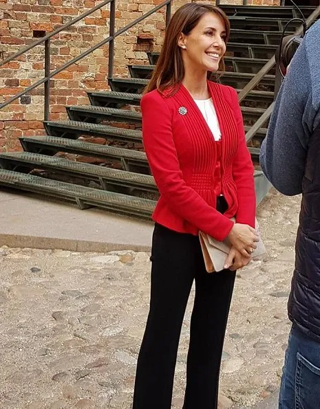 Princess Marie wore Giorgio Armani red blazer, Tara Jarmon blouse, Jimmy Choo suede pumps and carried By Malene Birger clutch. Diamond tiara