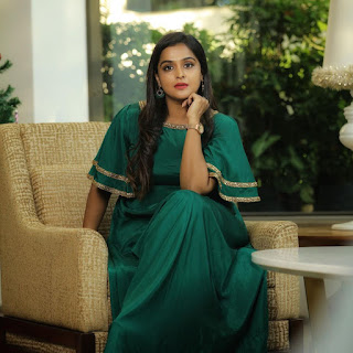 Actress Ramya Nambeesan Cute Photos Gallery Actress Ramya Nambeesan Cute Photos Gallery