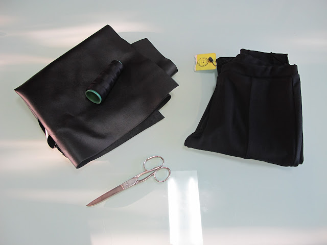 DIY Como hacer leggins de cuero. Blog de moda, costura y diy.