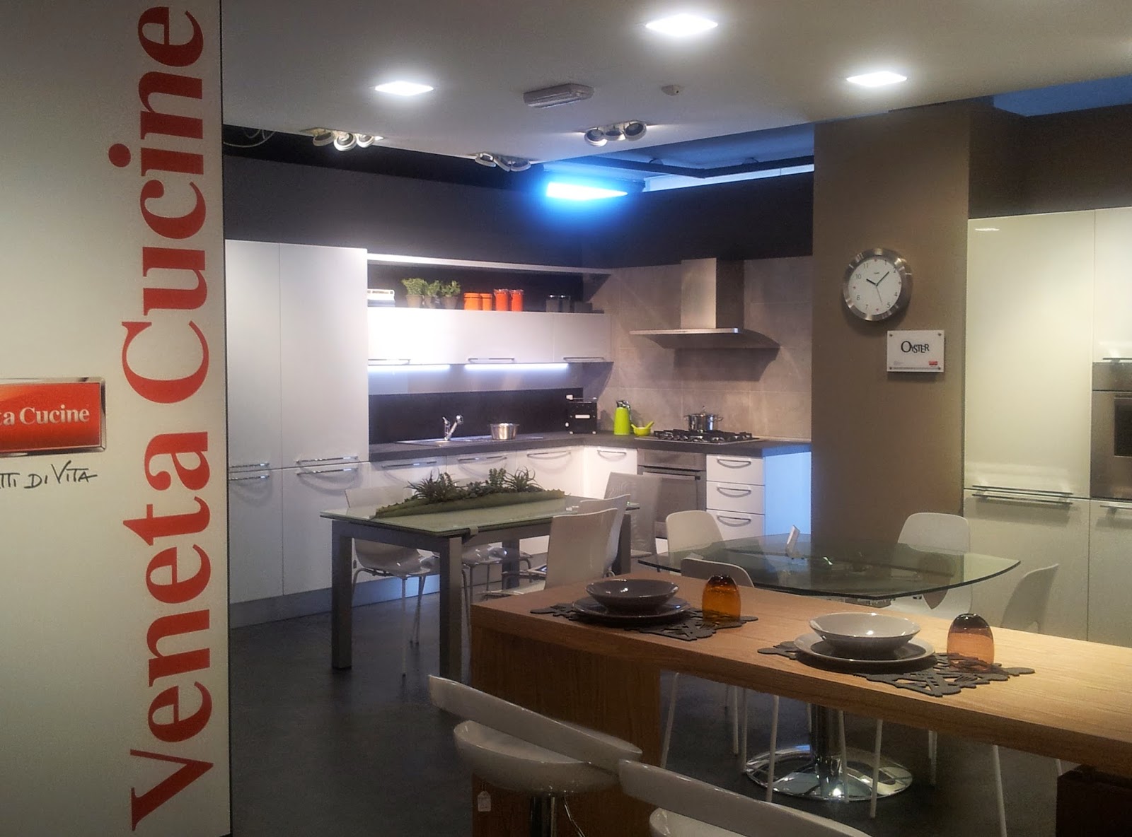 http://www.veneta-cucine-milano.com/