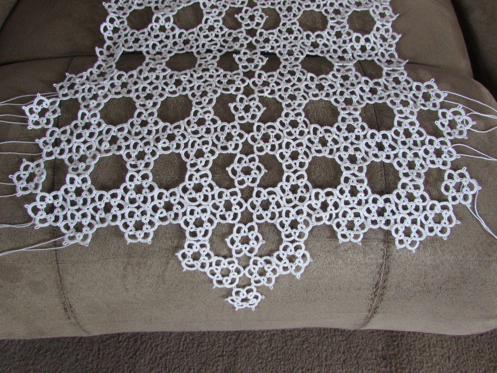 Tatting Lace in Grace